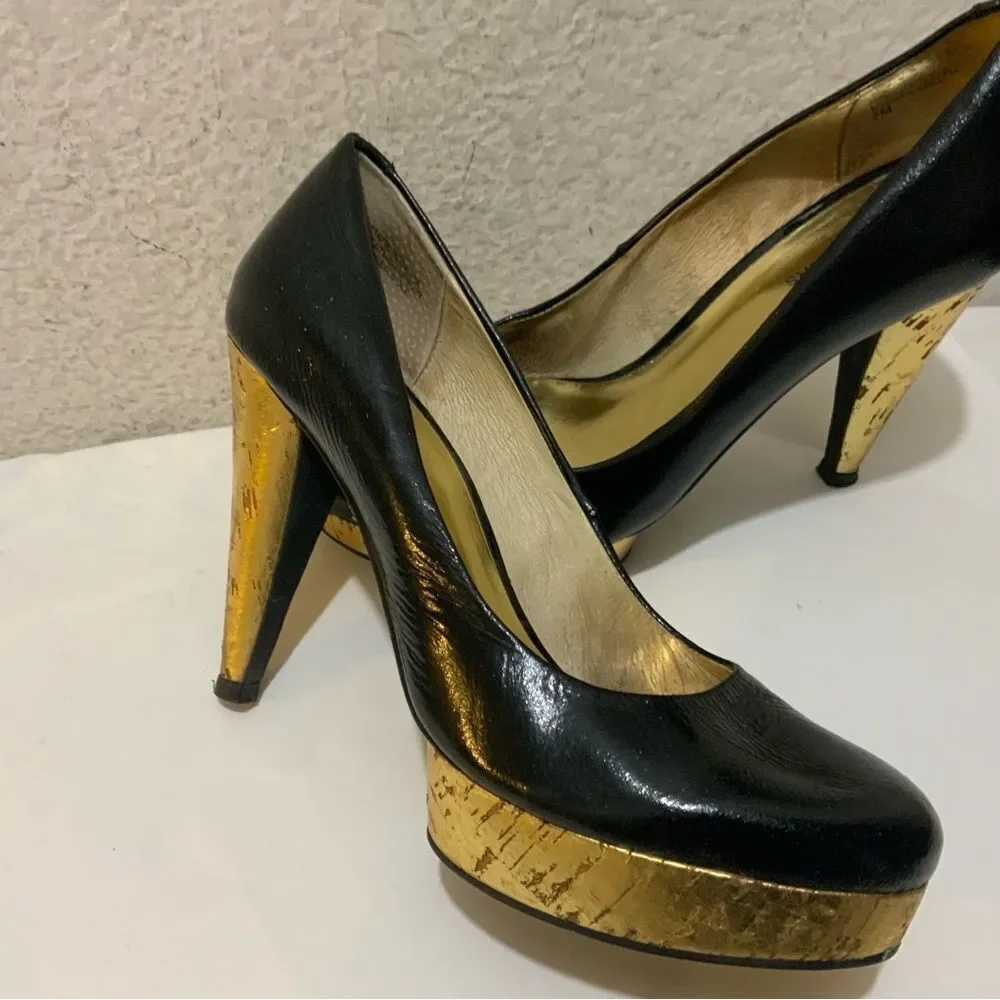 Michael Kors Black Platform Pump Gold Foil Heel size 7